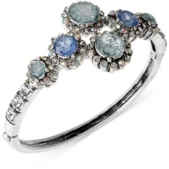 Betsey Johnson Lady Lock Crackle Glass Bangle - Picture 2 of 4